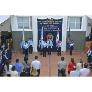 HOMENAJE A LOS VETERANOS Y CAÍDOS EN LA GUERRA DE MALVINAS